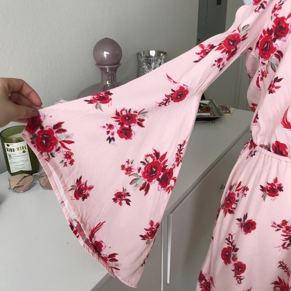 Lovers + Friends Stay Dress in Blossom Print - Picture 4 of 8